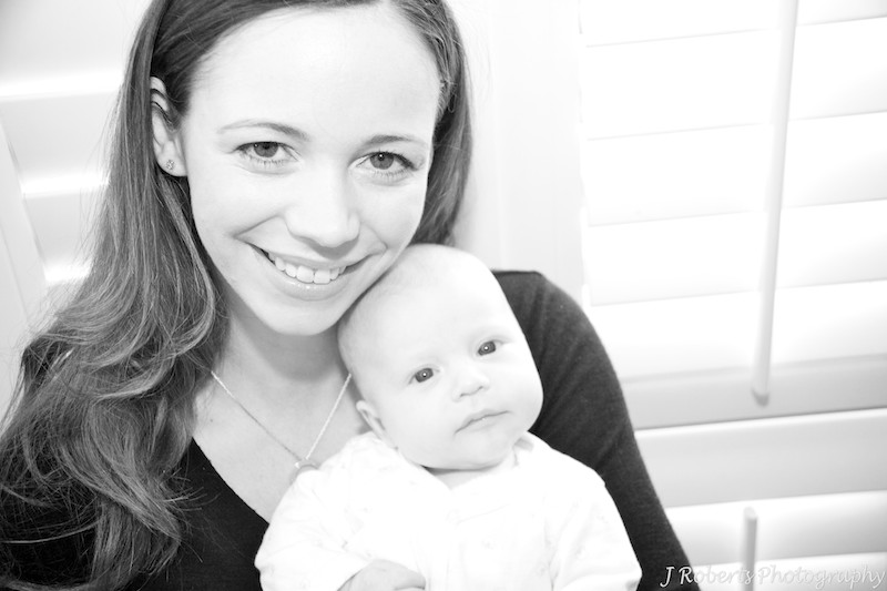 B&W of mother with baby - baby portrait photography sydney